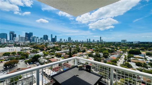 apt-1509-900 Sw 8th St, Miami, FL, 33130-3755 | Card Image