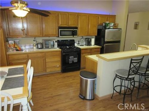 12459 Chuckwalla Ln, Victorville, CA, 92395-8843 | Card Image
