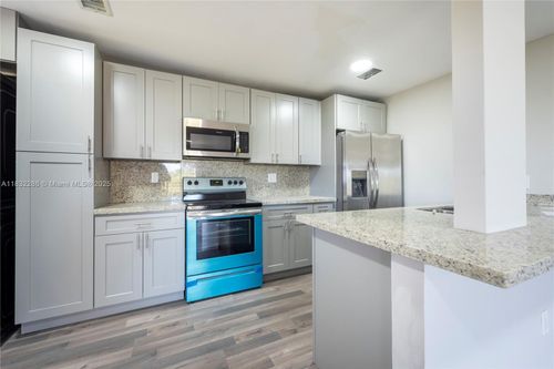 apt-509-4111 Stirling Rd, Davie, FL, 33314-7503 | Card Image