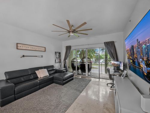 b-207-1610 Presidential Way, West Palm Beach, FL, 33401-1857 | Card Image