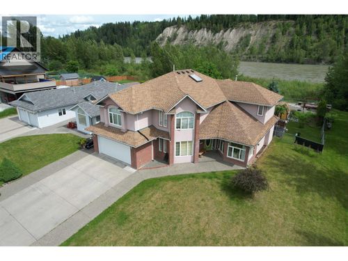 894 Rolph St, Quesnel, BC, V2J3M1 | Card Image
