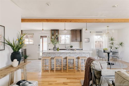 2826 Hudson St, Denver, CO, 80207-2743 | Card Image