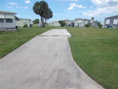 6786 Neighborly Ct, NORTH PORT, FL, 34287-2642 | Card Image