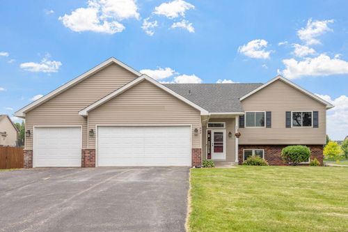 402 Richard Dr, Elko New Market, MN, 55054-4703 | Card Image