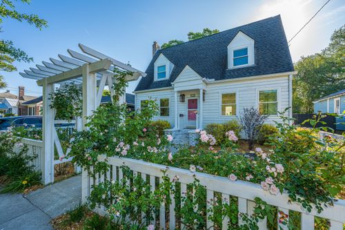 928 Ashley Ave, Charleston, SC, 29403-3404 | Card Image