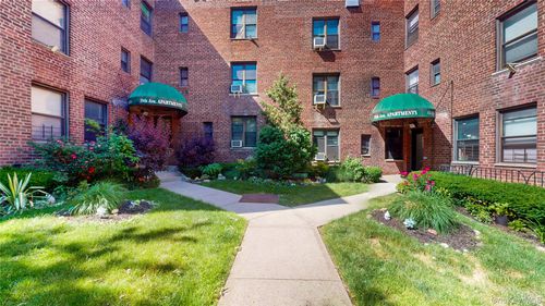 2a-52-21 39th Rd, Woodside, NY, 11377-3368 | Card Image