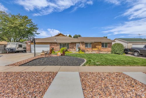 928 N 2075 W, Farr West, UT, 84404-9530 | Card Image