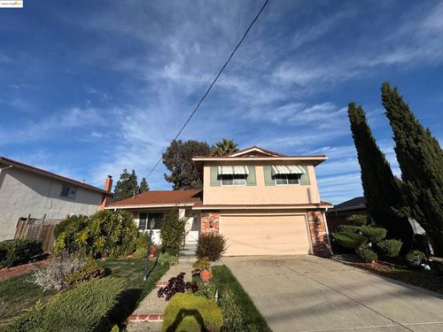 7081 Ann Arbor Way, Dublin, CA, 94568-2160 | Card Image