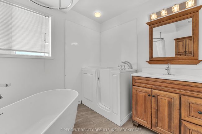 4953 Bradford Rd, House other with 2 bedrooms, 2 bathrooms and 10 parking in Harrowsmith ON | Image 20