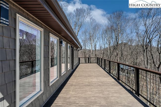 150 Squirrel Corn Ln, House other with 3 bedrooms, 3 bathrooms and null parking in Sugar Mountain NC | Image 24