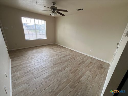 c-1307 Cavalry Ln, Killeen, TX, 76549-5573 | Card Image