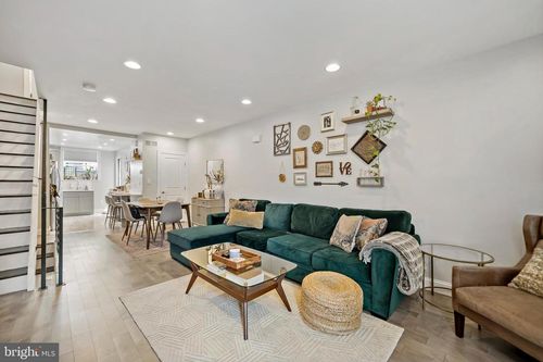 1225 Tree St, PHILADELPHIA, PA, 19148-2907 | Card Image