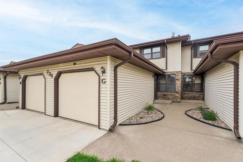 g-725 S Westhaven Place, APPLETON, WI, 54914 | Card Image