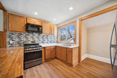 3335 Dupont Avenue N, House other with 4 bedrooms, 1 bathrooms and null parking in Minneapolis MN | Image 3