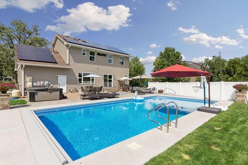 13694 Grafton Ct, Apple Valley, MN, 55124-7873 | Card Image