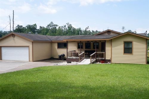 317 Hickory Dr E, Livingston, TX, 77351-7507 | Card Image