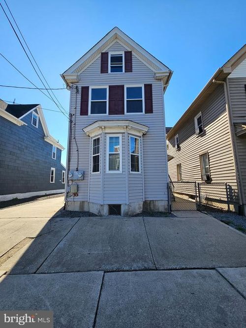 b-87 E Barber Ave, Woodbury, NJ, 08096-2417 | Card Image