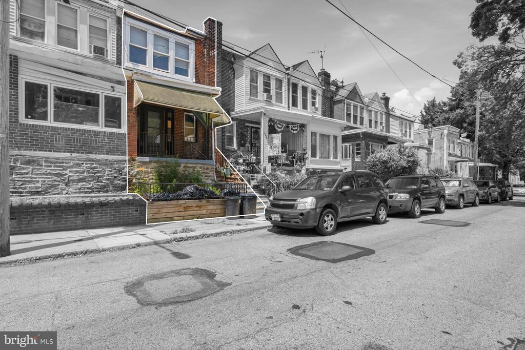 Residential in PHILADELPHIA 4