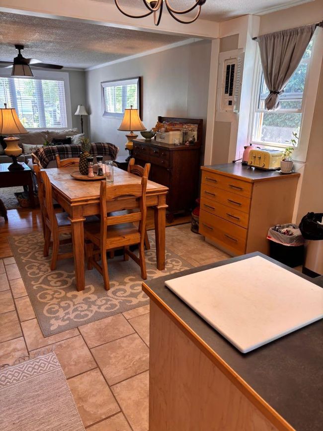 5223 3 St W, House other with 6 bedrooms, 2 bathrooms and 2 parking in Claresholm AB | Image 7