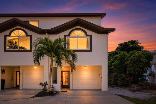 367 Madeira Cir, TIERRA VERDE, FL, 33715-1986 | Card Image