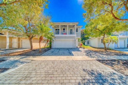 3228 Se 3rd Dr, Homestead, FL, 33033-7218 | Card Image