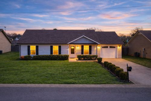 124 Bob White Trl, Oak Grove, KY, 42262-7113 | Card Image
