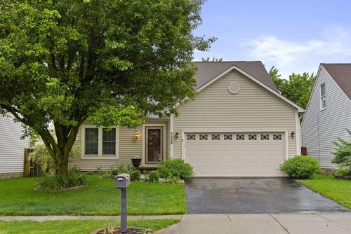 7324 Emerald Tree Dr, Canal Winchester, OH, 43110-8340 | Card Image