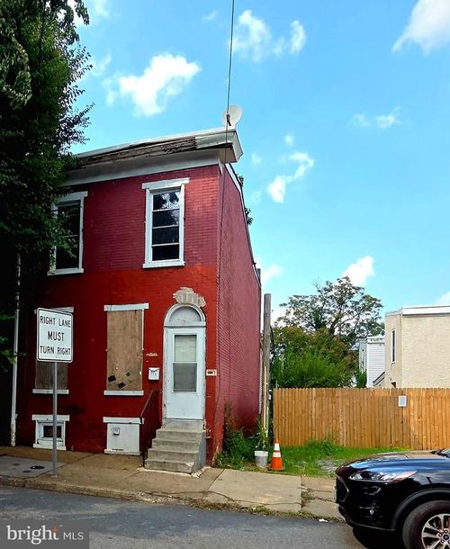 319 E 10th St, WILMINGTON, DE, 19801-3604 | Card Image