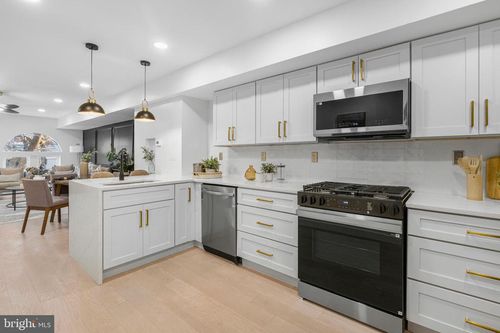 1802 E Lafayette Ave, BALTIMORE, MD, 21213-2438 | Card Image