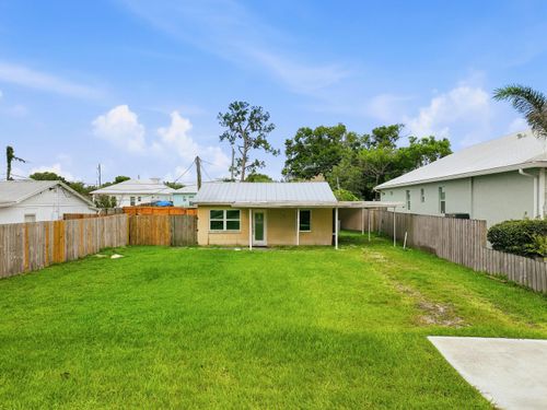 996 Sw 34th Ter, Palm City, FL, 34990-3420 | Card Image