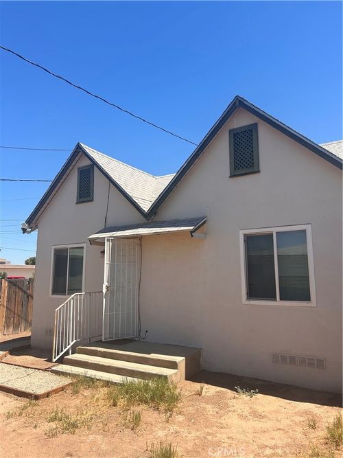 b-476 N Broadway, Blythe, CA, 92225-1611 | Card Image