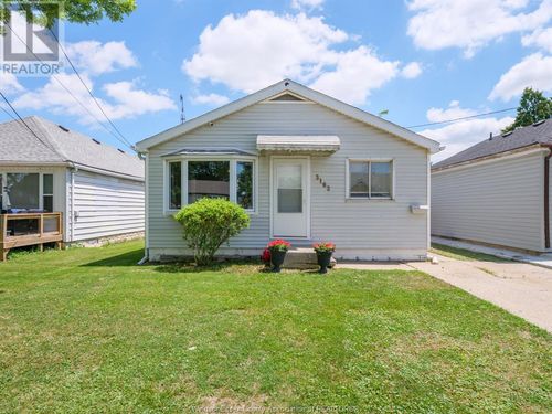 3162 Riberdy Rd, Windsor, ON, N8W3T8 | Card Image
