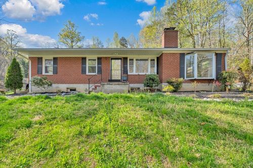 1065 Cain Dr, Vinton, VA, 24179-5548 | Card Image