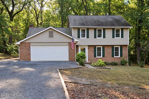 110 Stornoway Dr, Southern Pines, NC, 28387-7543 | Card Image