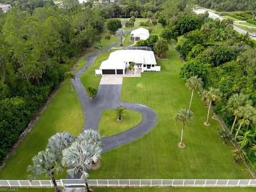 840 10th Ave Ne, NAPLES, FL, 34120-3668 | Card Image