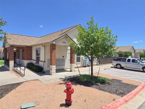 apt-203-2400 Louis Henna Blvd, Round Rock, TX, 78664-2088 | Card Image