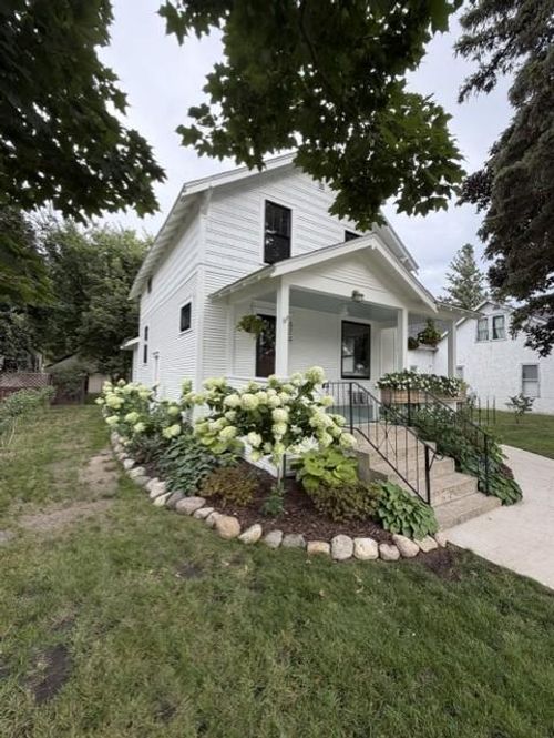 424 N Sibley Ave, Litchfield, MN, 55355-2131 | Card Image