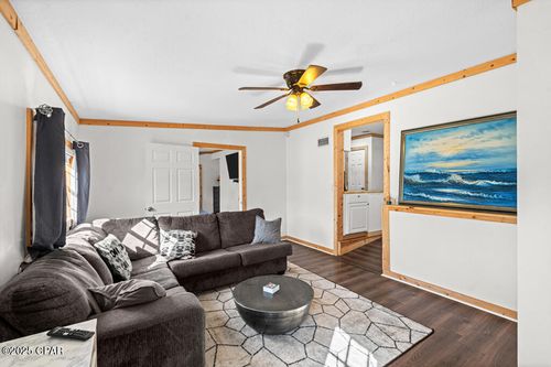 2567 Nw County Road 274, Fountain, FL, 32438-6105 | Card Image