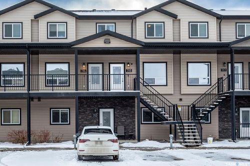 715-3806 Dewdney Ave E, Regina, SK, S4Z0A6 | Card Image