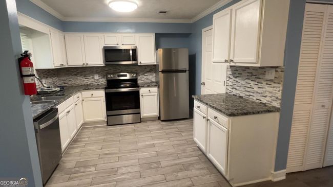 APT-2D - 636 North Ave, Townhouse with 4 bedrooms, 4 bathrooms and null parking in Jonesboro GA | Image 9
