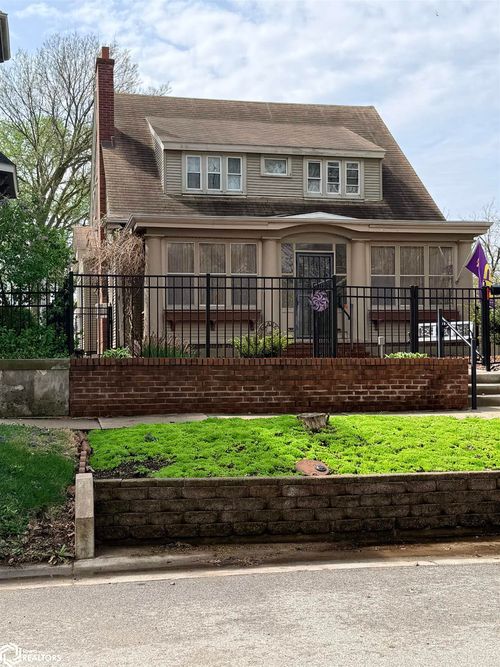 426 Avenue F, Fort Madison, IA, 52627-3023 | Card Image