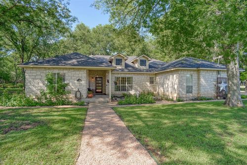 128 Moku Manu Dr, Bastrop, TX, 78602-7386 | Card Image