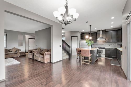 25 Evansview Manor Nw, Calgary, AB, T3P0J7 | Card Image