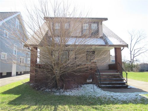 13208 Maplerow Ave, Garfield Heights, OH, 44105-6926 | Card Image