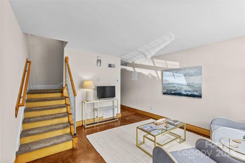 apt-1-634 Chipley Ave, Charlotte, NC, 28205-7059 | Card Image