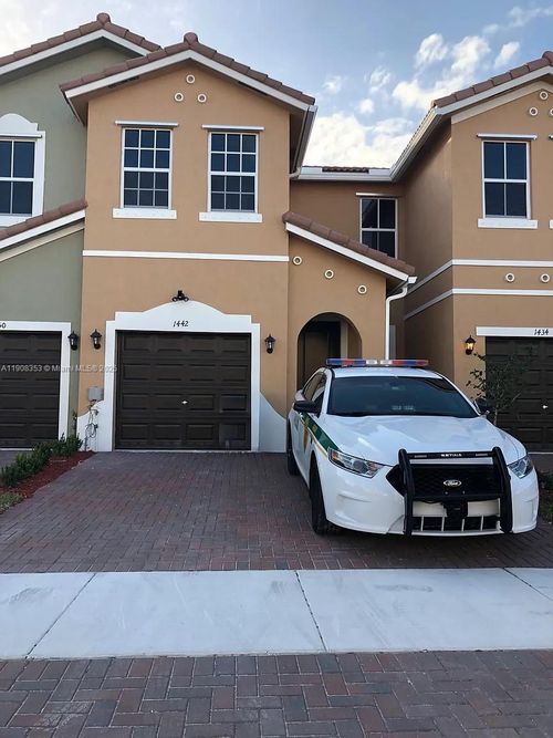 1442-1442 Se 23rd Ter, Homestead, FL, 33035-2271 | Card Image