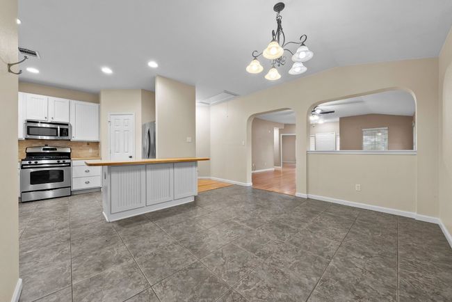Kitchen | Image 22