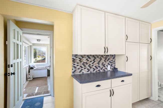 7989 Locklin, House other with 3 bedrooms, 1 bathrooms and null parking in West Bloomfield MI | Image 10