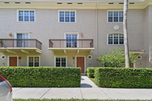 109 Osceola Ln, Jupiter, FL, 33458-5274 | Card Image