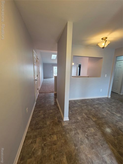 22003 Wilson St, Grand Blanc, MI, 48439-7205 | Card Image